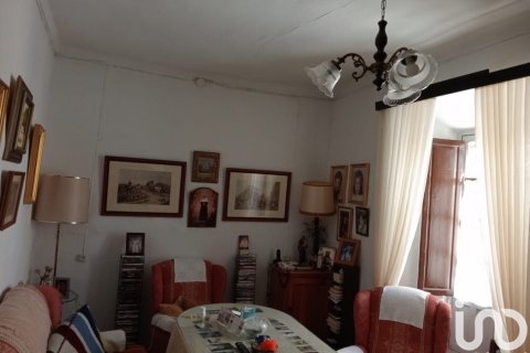 Kaupunkipientalo Ecija, Seville, Espanja 4 makuuhuonetta, 321 m2 No. 154072