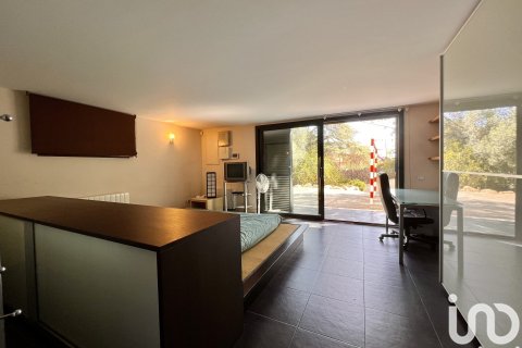 Hus till salu i Cabrera de Mar, Barcelona, Spanien 4 sovrum, 1059 kvm. Nr. 154077 - foto 24