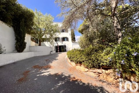 Hus till salu i Cabrera de Mar, Barcelona, Spanien 4 sovrum, 1059 kvm. Nr. 154077 - foto 27