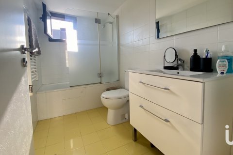 Продажа дома в Сан-Андреу-де-Льяванерес, Барселона, Испания 4 спальни, 275м2 №154074 - фото 15