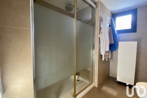 Продажа дома в Сан-Андреу-де-Льяванерес, Барселона, Испания 4 спальни, 275м2 №154074 - фото 12