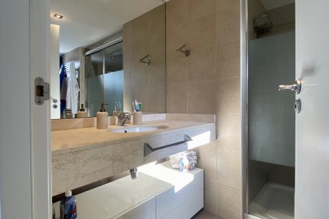 Продажа дома в Сан-Андреу-де-Льяванерес, Барселона, Испания 4 спальни, 275м2 №154074 - фото 11