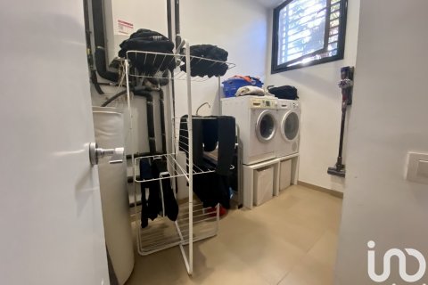 Продажа дома в Сан-Андреу-де-Льяванерес, Барселона, Испания 4 спальни, 275м2 №154074 - фото 24