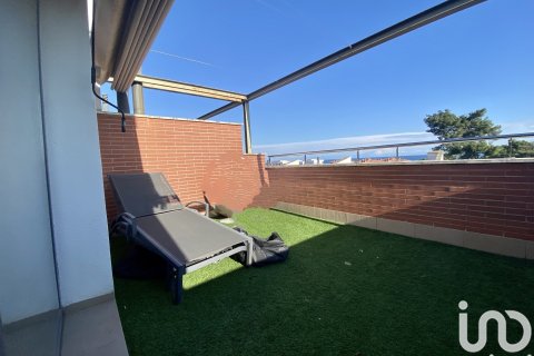 Дом в Сан-Андреу-де-Льяванерес, Барселона, Испания 4 спальни, 275м2 №154074