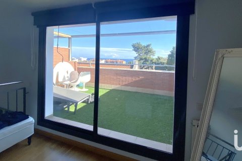 Продажа дома в Сан-Андреу-де-Льяванерес, Барселона, Испания 4 спальни, 275м2 №154074 - фото 21