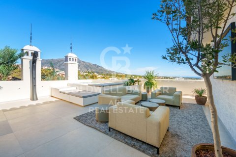 Penthouse w Marbella, Malaga, Hiszpania 3 sypialnie, 183 mkw. nr 156729 – zdjęcie 8