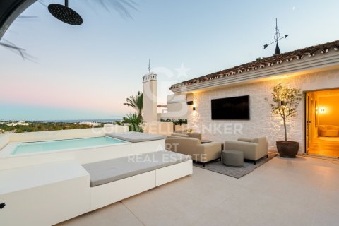 Takvåning i Marbella, Malaga, Spanien 3 sovrum, 183 kvm. Nr. 156729