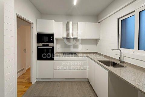 Apartamento en venta en Barcelona, España 2 dormitorios, 98 m2 No. 156730 - foto 4