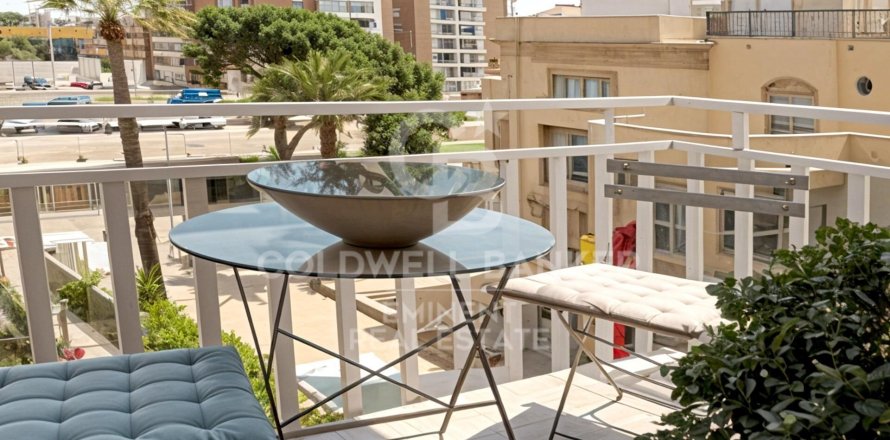 Apartamento en Barcelona, España 2 dormitorios, 98 m2 No. 156730