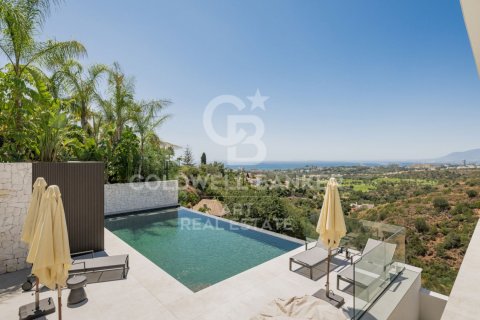 Villa a Marbella, Malaga, Spagna 4 camere da letto, 456 mq. N° 156725