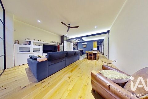 Huoneisto Madrid, Espanja 3 makuuhuonetta, 133 m2 No. 188231