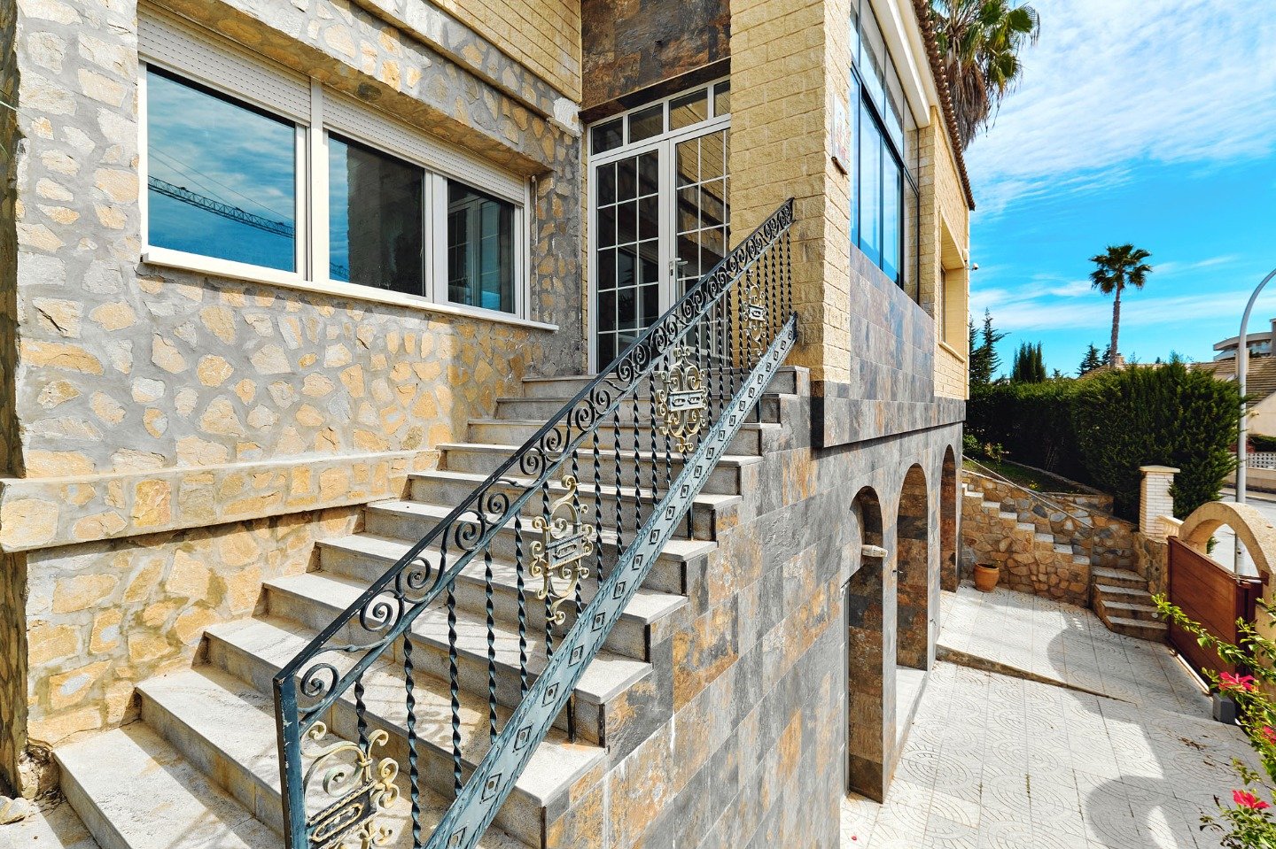 Villa a Dehesa De Campoamor, Alicante, Spagna 4 camere da letto, 350 mq. N° 80936