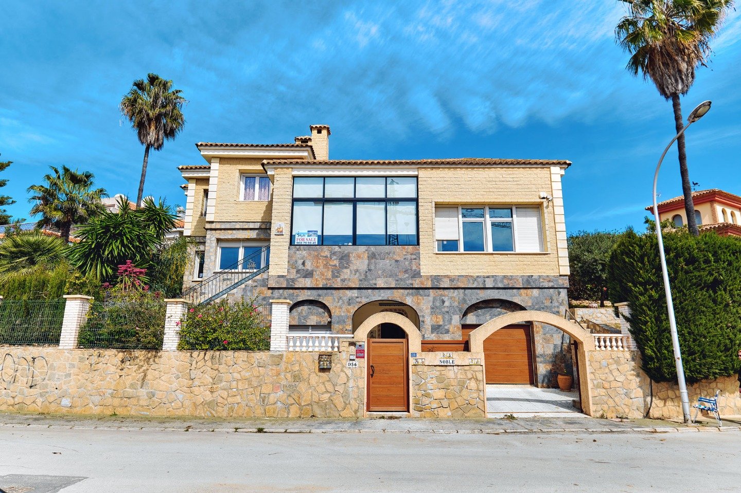 Villa a Dehesa De Campoamor, Alicante, Spagna 4 camere da letto, 350 mq. N° 80936