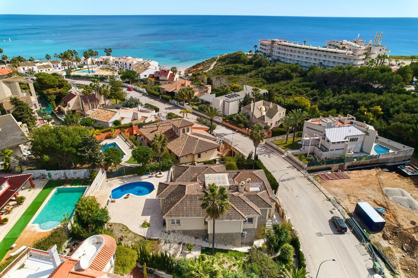 Villa a Dehesa De Campoamor, Alicante, Spagna 4 camere da letto, 350 mq. N° 80936