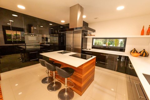 Villa in vendita a Torrevieja, Alicante, Spagna 3 camere da letto, 430 mq. N° 164954 - foto 6