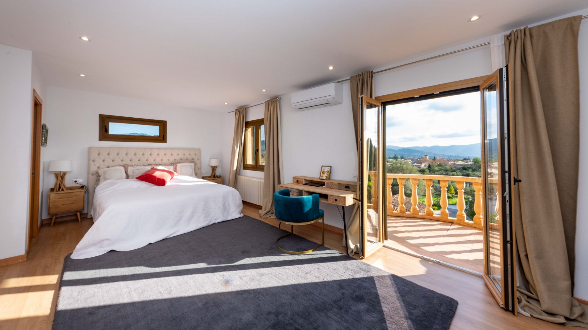 Villa à Es Capdella, Mallorca, Espagne 3 chambres, 346 m2 No. 111939