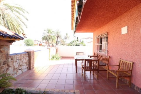 Villa for sale Alicante, Spain 5 bedrooms, 227 sq.m. No. 115638 - photo 20