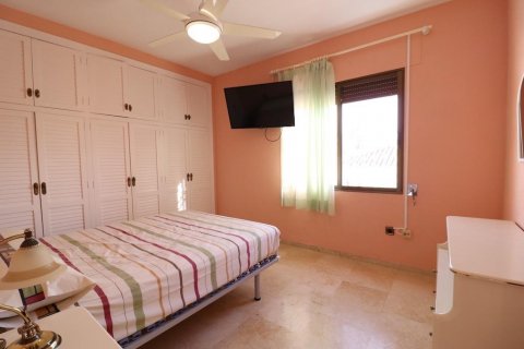 Villa for sale Alicante, Spain 5 bedrooms, 227 sq.m. No. 115638 - photo 8