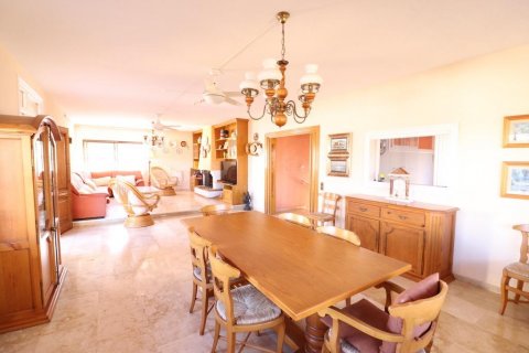 Villa for sale Alicante, Spain 5 bedrooms, 227 sq.m. No. 115638 - photo 30