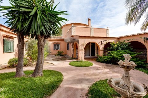 Villa in vendita Torrevieja, Alicante, Spagna 5 camere da letto, 568 mq. N° 115639 - foto 1