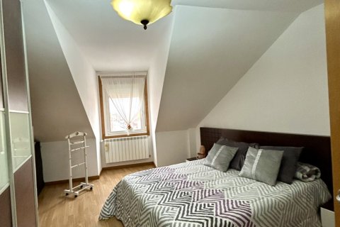 Продажа дуплекса в Вальверде де ла Вирхен, Леон, Испания 3 спальни, 118м2 №184762 - фото 24