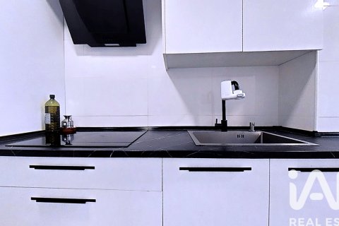 Apartment for sale in Tarragona, Spain 3 bedrooms, 82 sq.m. No. 184766 - photo 8