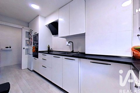 Apartment for sale in Tarragona, Spain 3 bedrooms, 82 sq.m. No. 184766 - photo 7