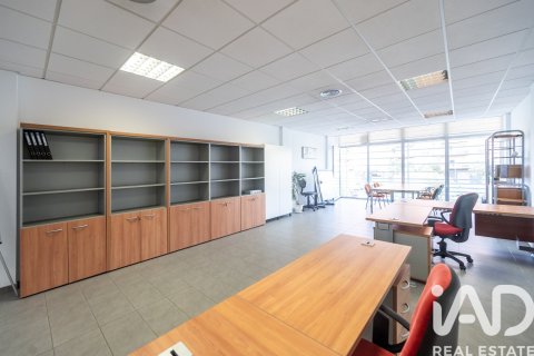 Lokal usługowy w Barbera Del Valles, Barcelona, Hiszpania 1 sypialnia, 106 mkw. nr 184767 – zdjęcie 4