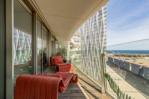 Apartment for sale in Barcelona, Spain 3 bedrooms, 194 sq.m. No. 164336 - photo 11
