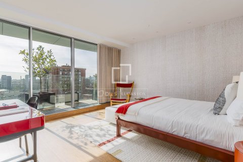 Apartment for sale in Barcelona, Spain 3 bedrooms, 194 sq.m. No. 164336 - photo 17