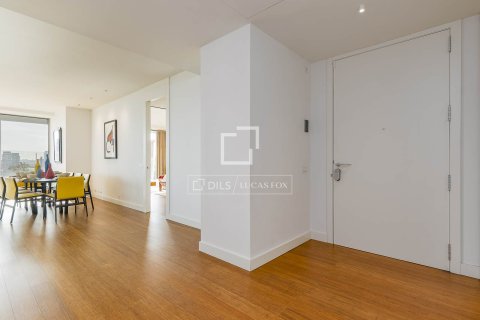 Apartment for sale in Barcelona, Spain 3 bedrooms, 194 sq.m. No. 164336 - photo 24