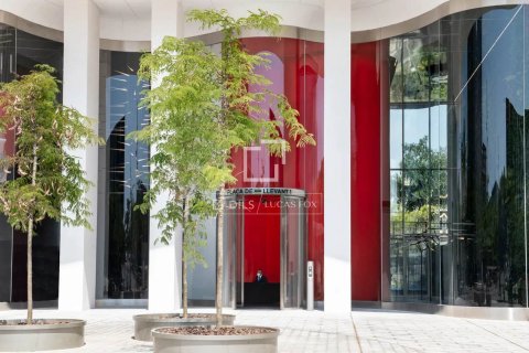 Huoneisto myytävänä Barcelona, Espanja, 3 makuuhuonetta, 228 m2 No. 164330 - kuva 18