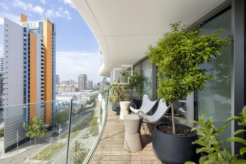 Huoneisto myytävänä Barcelona, Espanja, 3 makuuhuonetta, 185 m2 No. 164333 - kuva 10