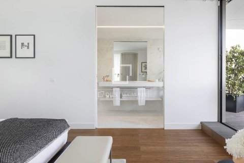 Huoneisto myytävänä Barcelona, Espanja, 3 makuuhuonetta, 185 m2 No. 164333 - kuva 30