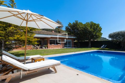 Villa à Sant Vicenc De Montalt, Barcelona, Espagne 4 chambres, 451 m2 No. 164334