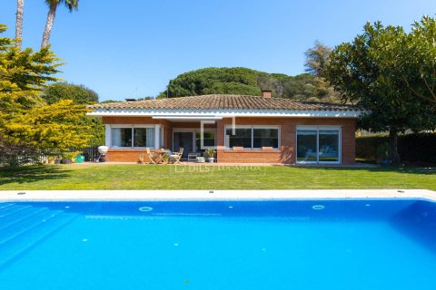 Villa à vendre à Sant Vicenc De Montalt, Barcelona, Espagne, 4 chambres, 451 m2 No. 164334 - photo 2