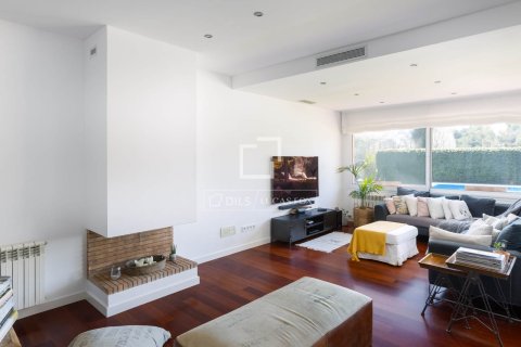 Villa à vendre à Sant Vicenc De Montalt, Barcelona, Espagne, 4 chambres, 451 m2 No. 164334 - photo 12