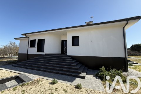 Apartament w Galapagar, Madrid, Hiszpania 4 sypialnie, 400 mkw. nr 173079 – zdjęcie 3