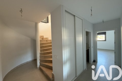 Apartament w Galapagar, Madrid, Hiszpania 4 sypialnie, 400 mkw. nr 173079 – zdjęcie 26