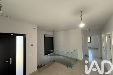 Apartament w Galapagar, Madrid, Hiszpania 4 sypialnie, 400 mkw. nr 173079 – zdjęcie 8