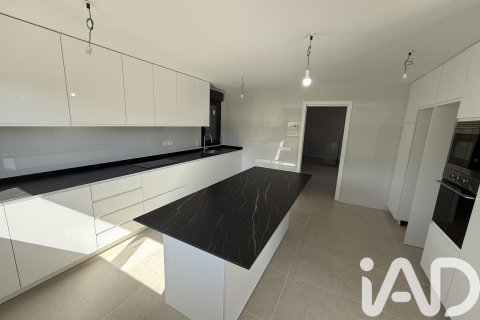 Apartament w Galapagar, Madrid, Hiszpania 4 sypialnie, 400 mkw. nr 173079 – zdjęcie 10