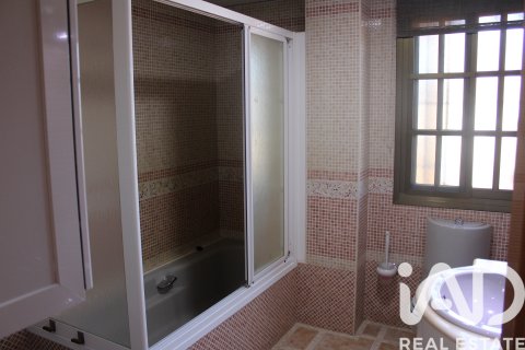 Casa in vendita a Dos Hermanas, Seville, Spagna 3 camere da letto, 172 mq. N° 173078 - foto 15