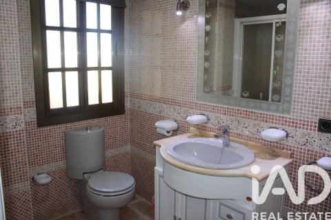 Casa in vendita a Dos Hermanas, Seville, Spagna 3 camere da letto, 172 mq. N° 173078 - foto 13