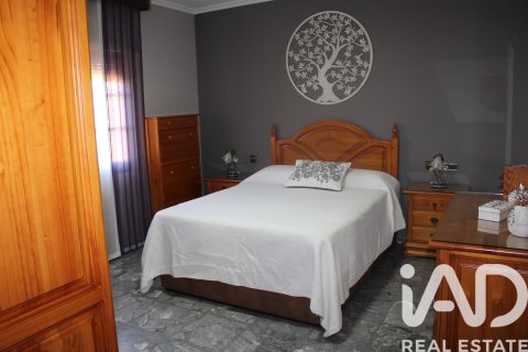 Casa in vendita a Dos Hermanas, Seville, Spagna 3 camere da letto, 172 mq. N° 173078 - foto 3