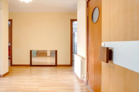 Apartment for sale in Sant Andreu de Llavaneres, Barcelona, Spain 3 bedrooms, 125 sq.m. No. 164945 - photo 3