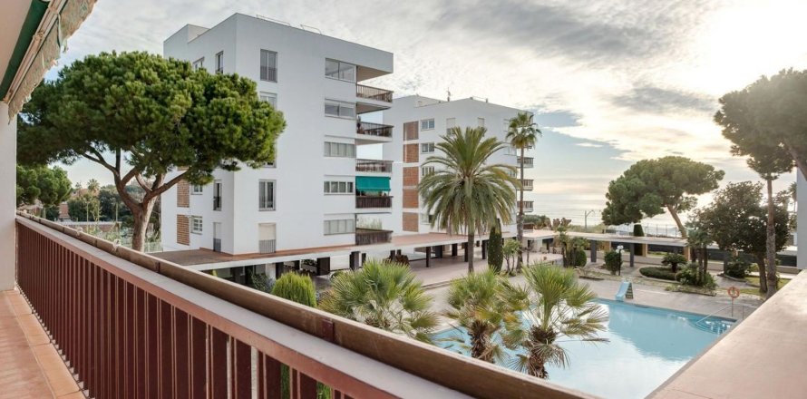 Apartment in Sant Andreu de Llavaneres, Barcelona, Spain 3 bedrooms, 125 sq.m. No. 164945