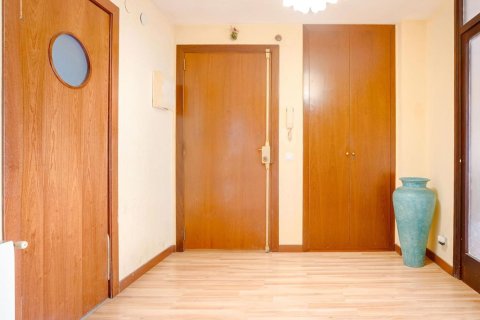Apartment for sale in Sant Andreu de Llavaneres, Barcelona, Spain 3 bedrooms, 125 sq.m. No. 164945 - photo 2