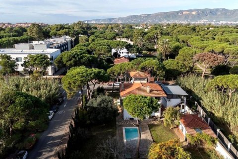 Сasa en venta en Gavà, Barcelona, España 4 dormitorios, 550 m2 No. 164943 - foto 4