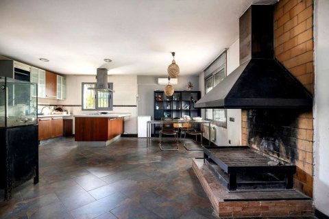 Сasa en venta en Gavà, Barcelona, España 4 dormitorios, 550 m2 No. 164943 - foto 12