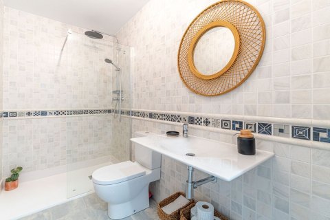 Apartment for sale in Sitges, Barcelona, Spain 3 bedrooms, 192 sq.m. No. 164941 - photo 11